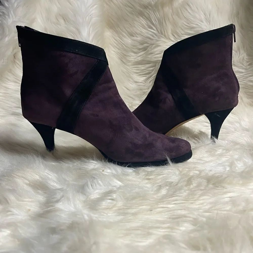 Vaneli leather suede Aubergine and black Ankle boots platform Back zipper SZ11